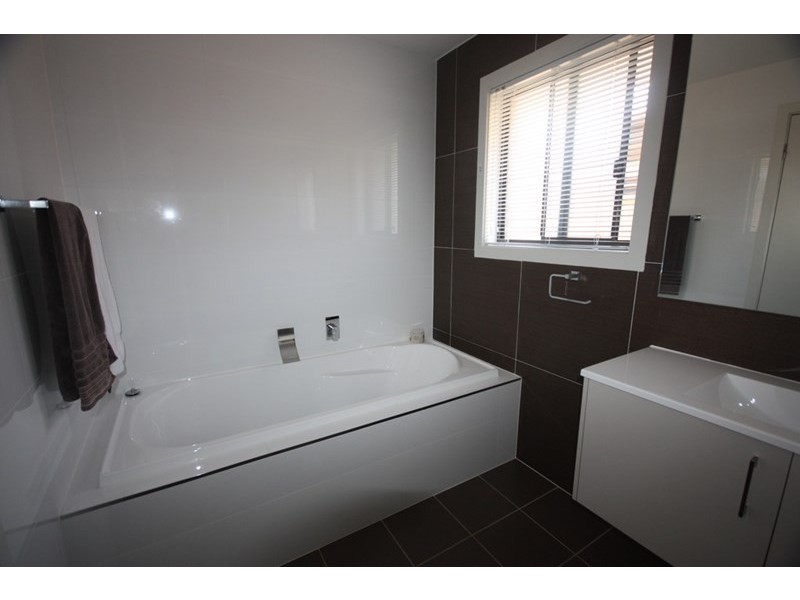 Spring Farm NSW 2570