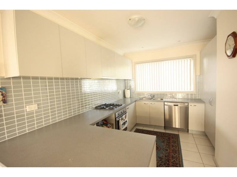 1 Brampton Avenue, Glenfield NSW 2167