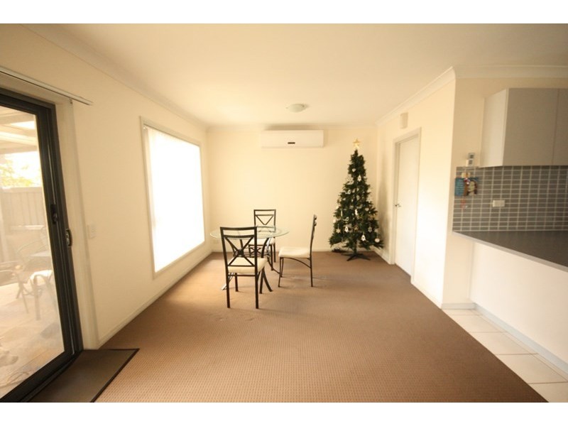 1 Brampton Avenue, Glenfield NSW 2167