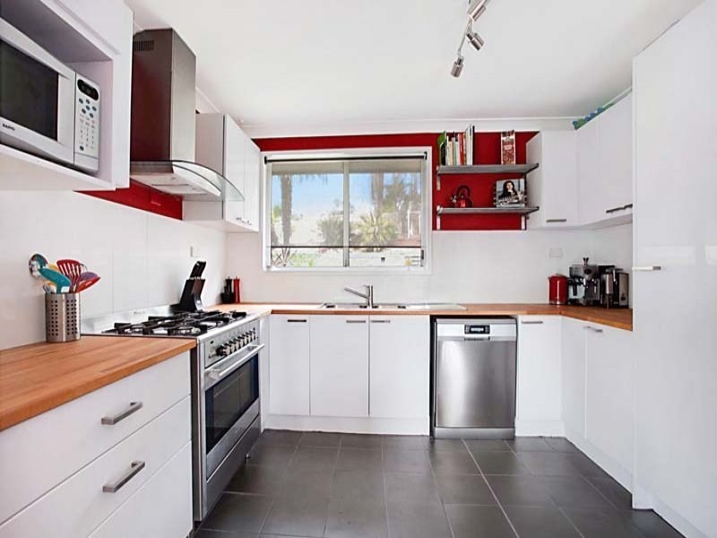 19 Clennam Avenue, Ambarvale NSW 2560