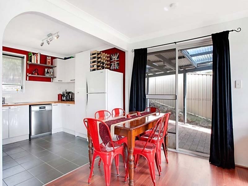 19 Clennam Avenue, Ambarvale NSW 2560