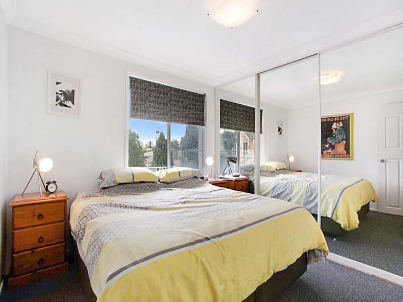 19 Clennam Avenue, Ambarvale NSW 2560