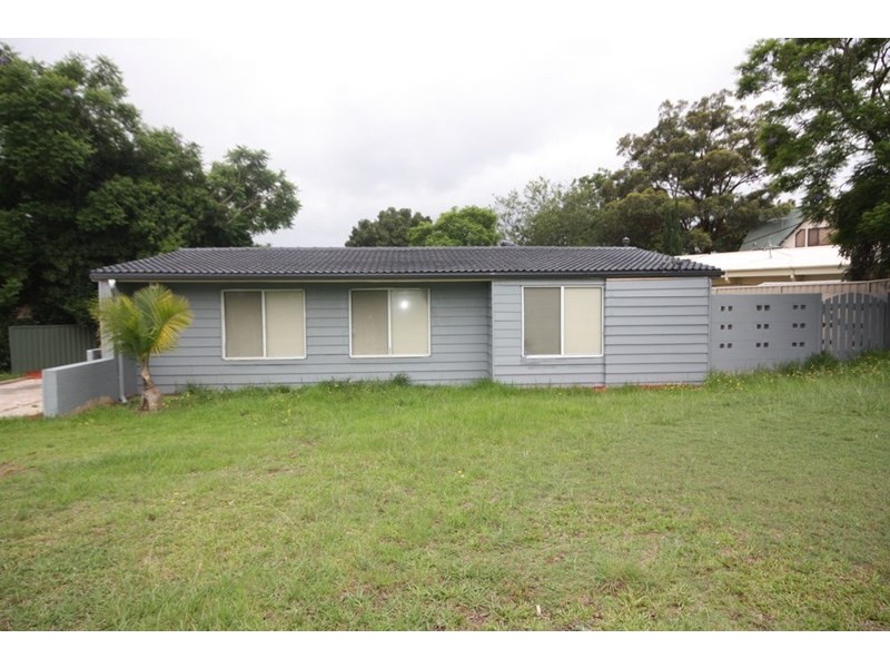 2 Taber Place, Bradbury NSW 2560