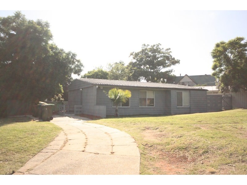 2 Taber Place, Bradbury NSW 2560