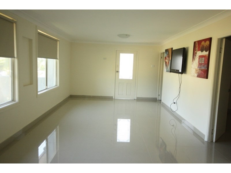 2 Taber Place, Bradbury NSW 2560