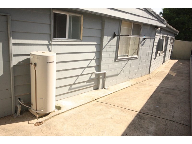 2 Taber Place, Bradbury NSW 2560