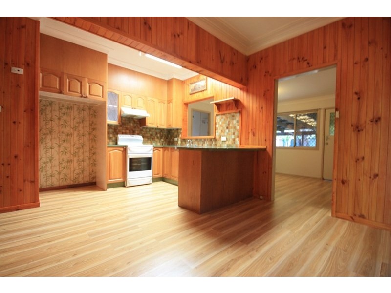 20 Clarence Street, Macquarie Fields NSW 2564