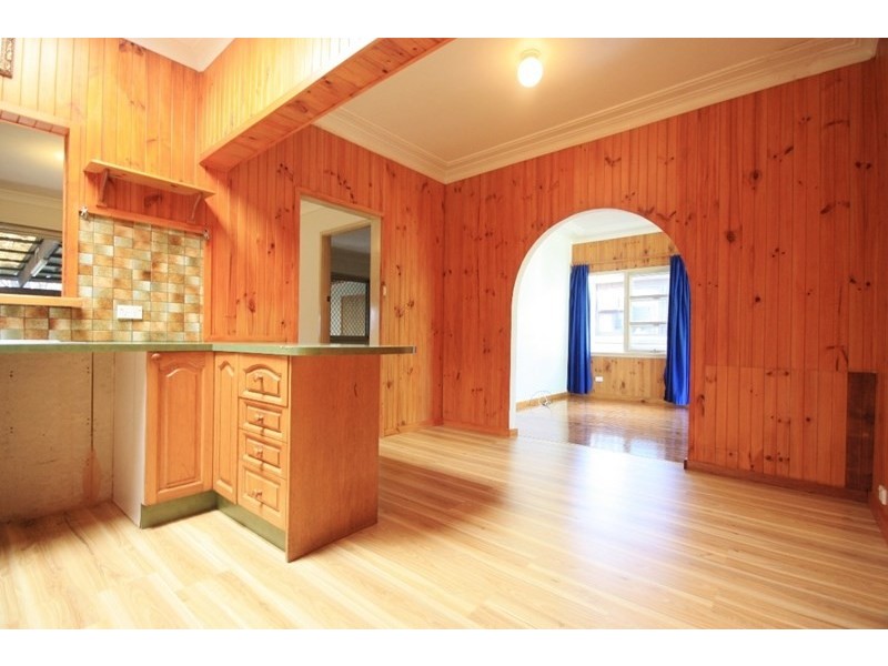 20 Clarence Street, Macquarie Fields NSW 2564