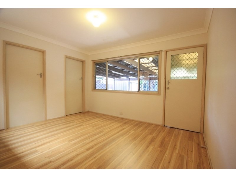 20 Clarence Street, Macquarie Fields NSW 2564