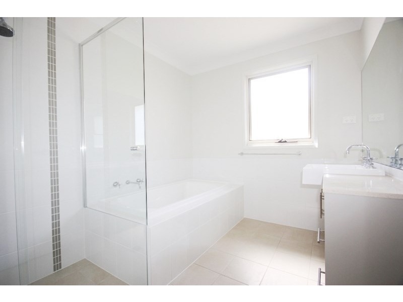 24 Fernleigh Court Arcadian Hills, Cobbitty NSW 2570