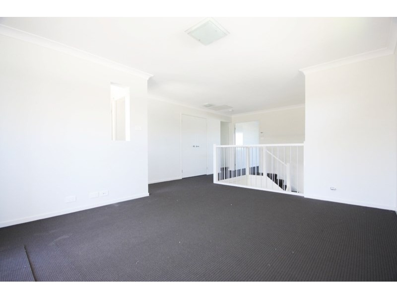 24 Fernleigh Court Arcadian Hills, Oran Park NSW 2570