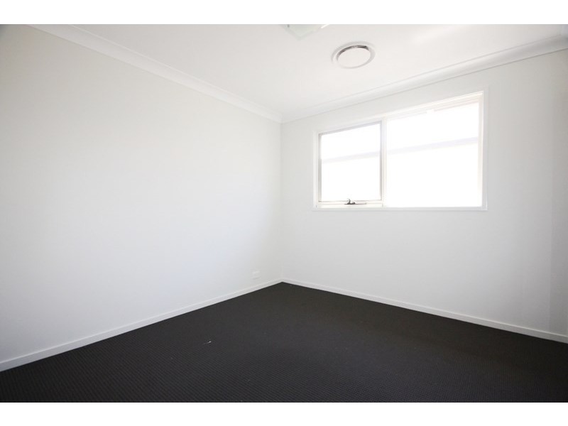 24 Fernleigh Court Arcadian Hills, Oran Park NSW 2570