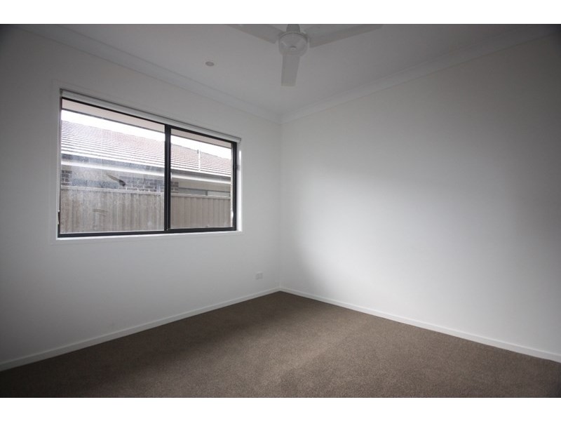 5 Whitfield Street, Gregory Hills NSW 2557