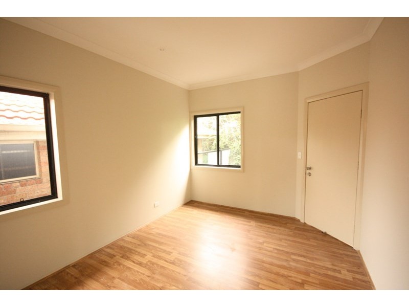 40a Ohlfsen Road, Minto NSW 2566