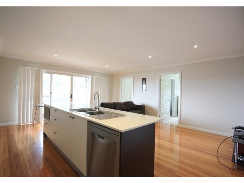 8 Turnbull Lane, Gregory Hills NSW 2557