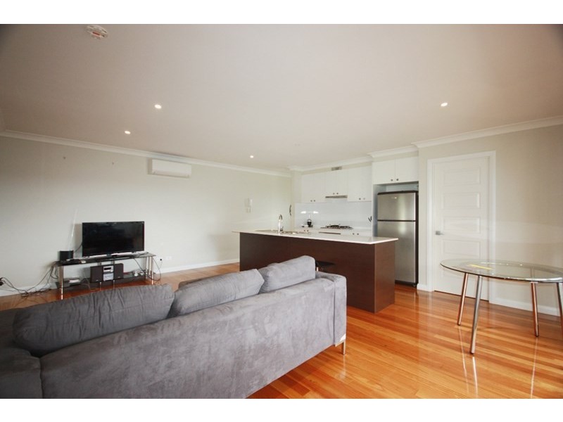 8 Turnbull Lane, Gregory Hills NSW 2557