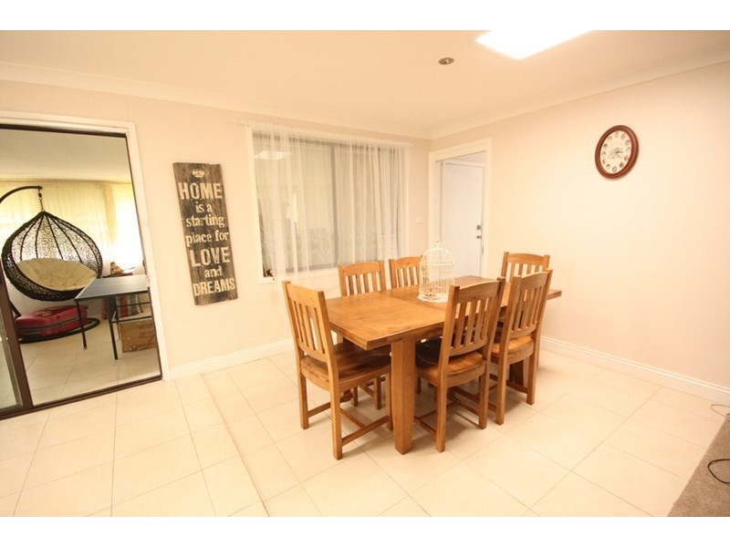 10 Tammar Place, St Helens Park NSW 2560
