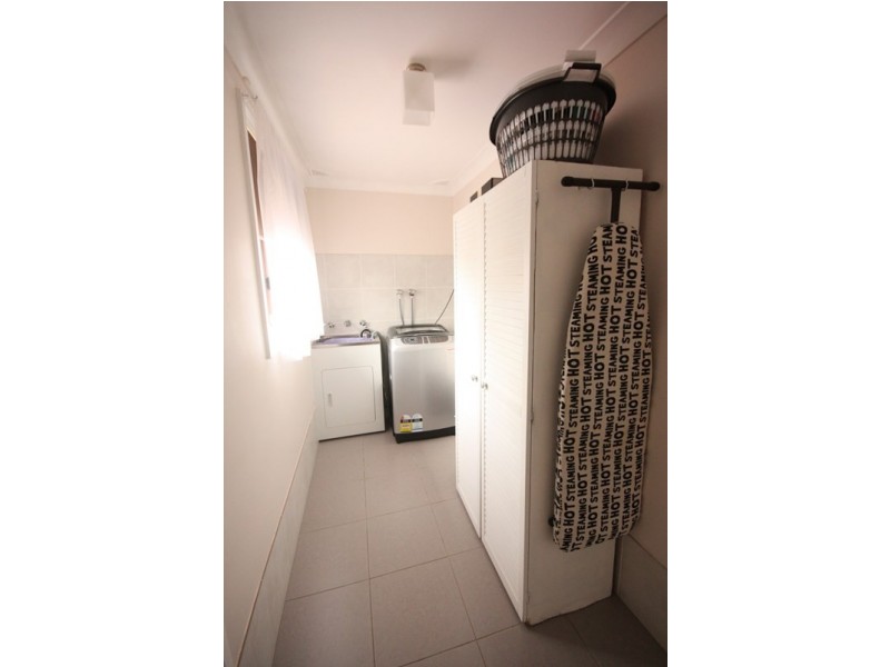 10 Tammar Place, St Helens Park NSW 2560