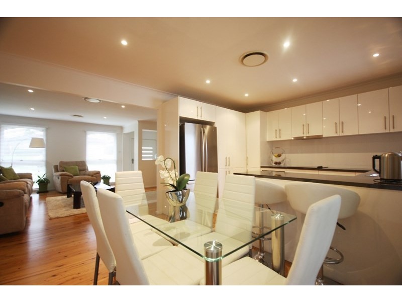 9 Jowett Place, Ingleburn NSW 2565