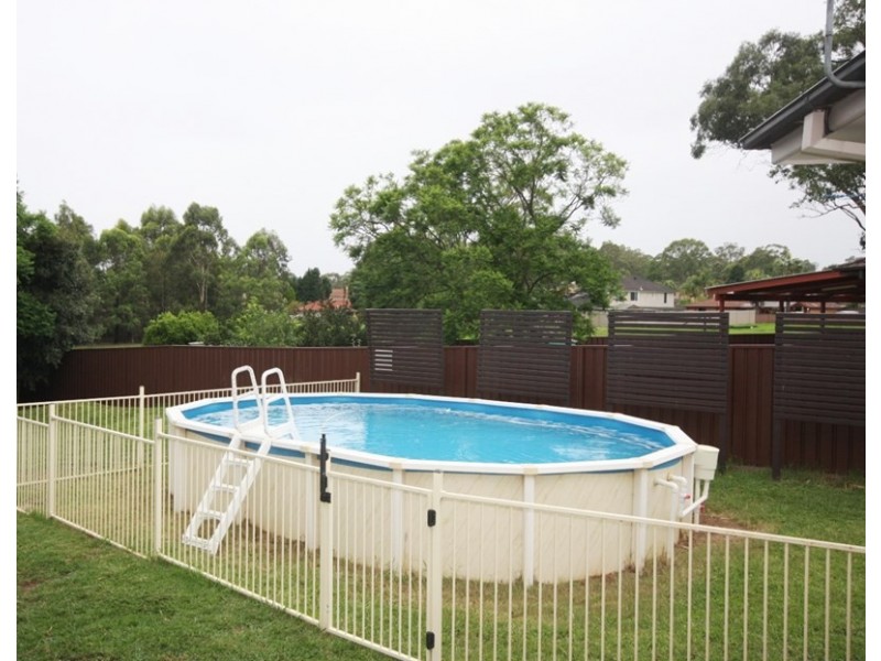 9 Jowett Place, Ingleburn NSW 2565