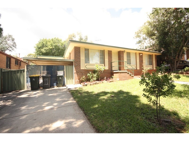 11 Tipping Place, Ambarvale NSW 2560