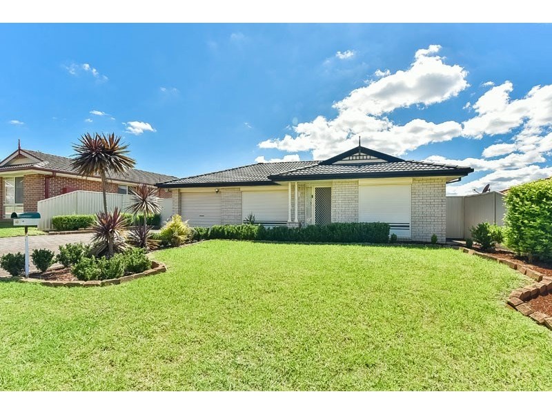 43 Bardolph Avenue, Rosemeadow NSW 2560