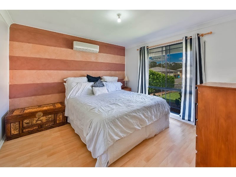 43 Bardolph Avenue, Rosemeadow NSW 2560