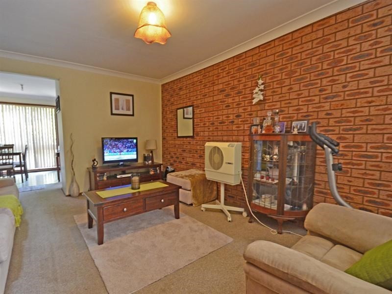 8/10 Windeyer, Thirlmere NSW 2572