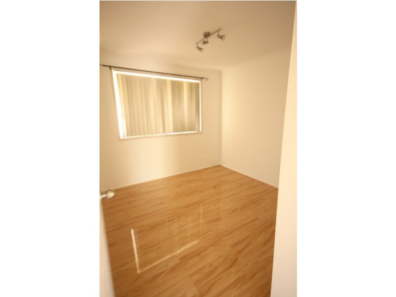 13 Kimberley Street, Leumeah NSW 2560