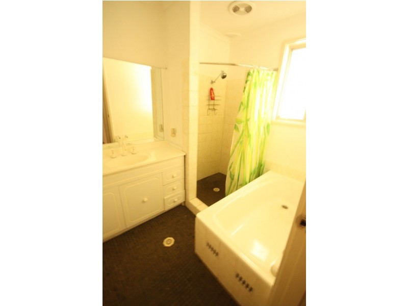 13 Kimberley Street, Leumeah NSW 2560