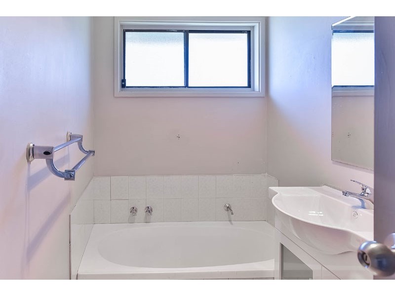 17 Bardolph Street, Rosemeadow NSW 2560