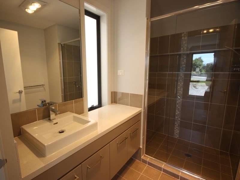 33 Ben Lomond Road, Minto Heights NSW 2566