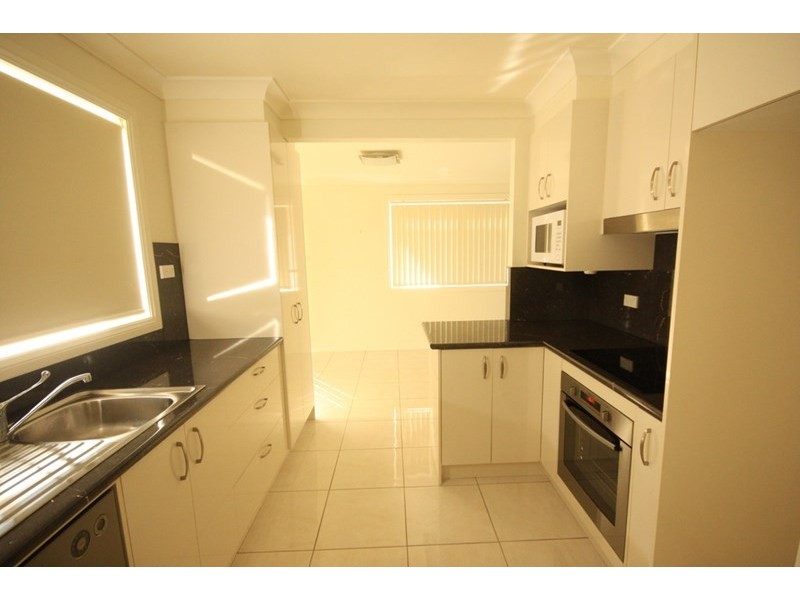 20/8 Wickfield Circuit, Ambarvale NSW 2560