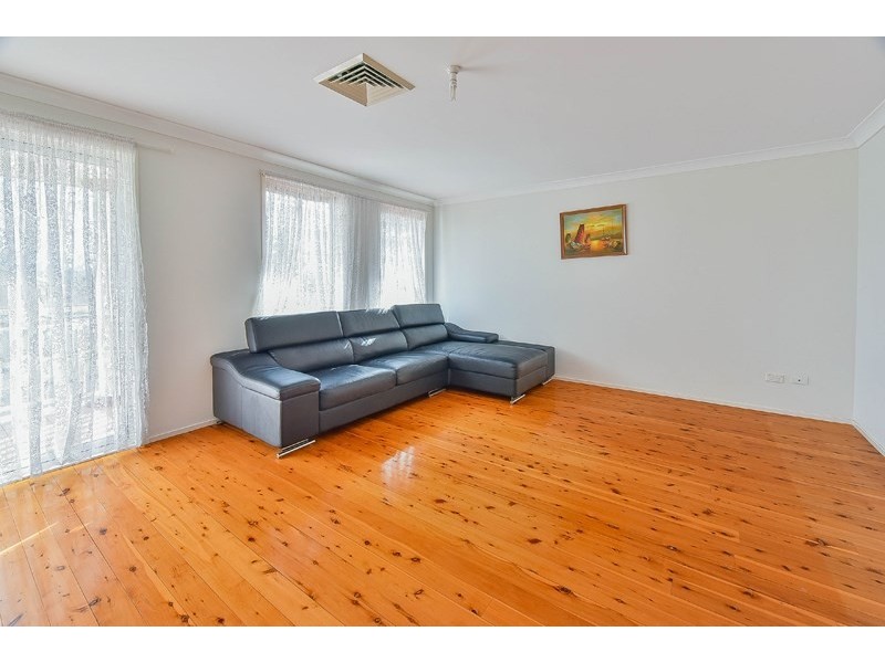 12 Euroka Street, Ingleburn NSW 2565