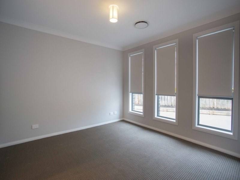 34 Macedon Street, Minto NSW 2566