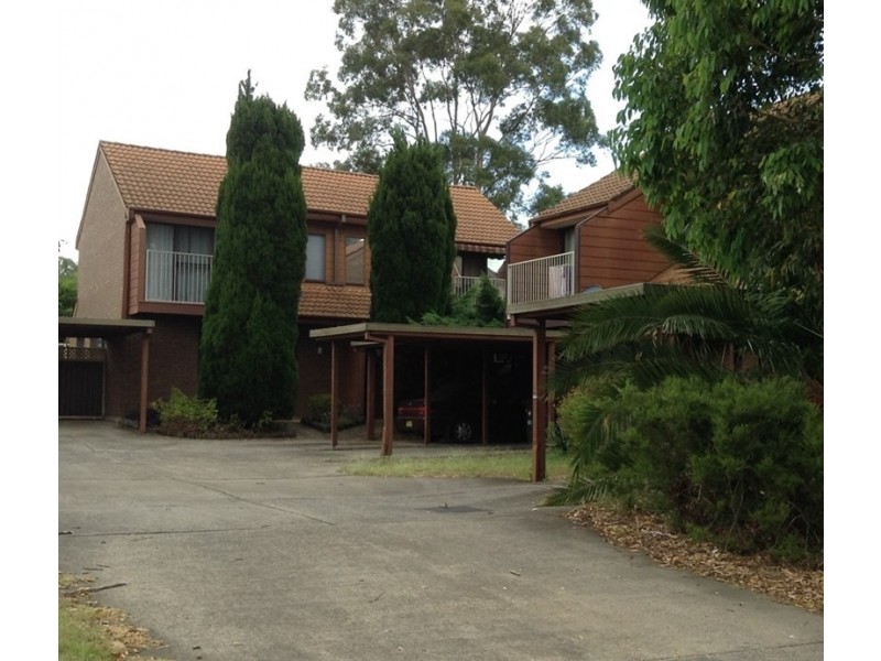 4/8 Margaret Street, Minto NSW 2566