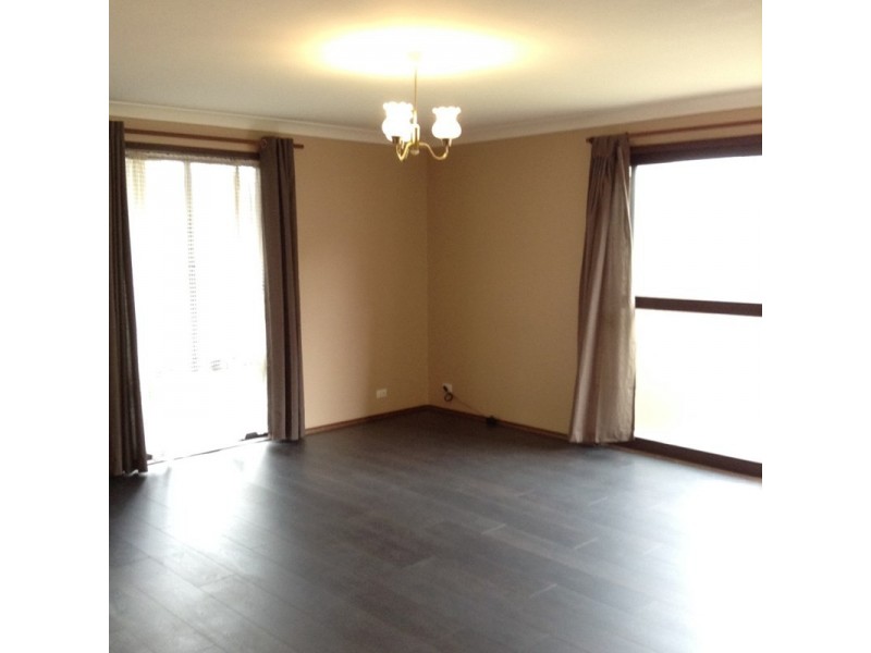 4/8 Margaret Street, Minto NSW 2566