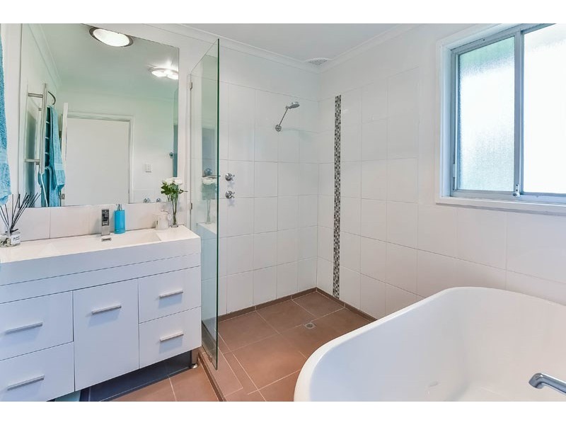 10 Ash Place, Bradbury NSW 2560