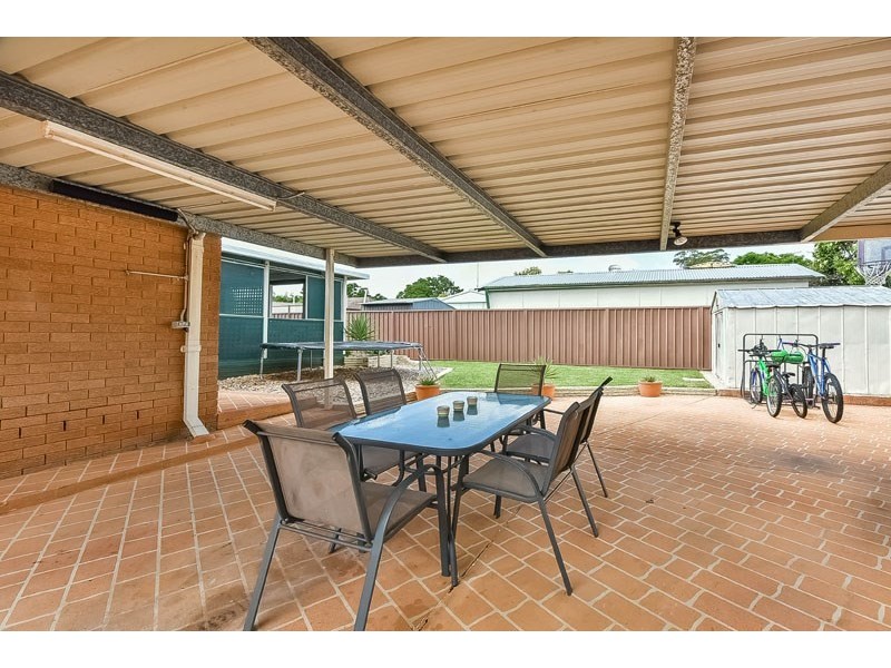 10 Ash Place, Bradbury NSW 2560