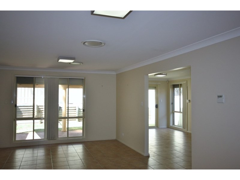 15 Sumba Place, Blairmount NSW 2559