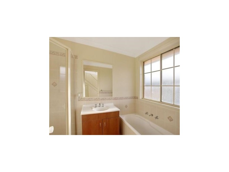 15 Sumba Place, Blairmount NSW 2559