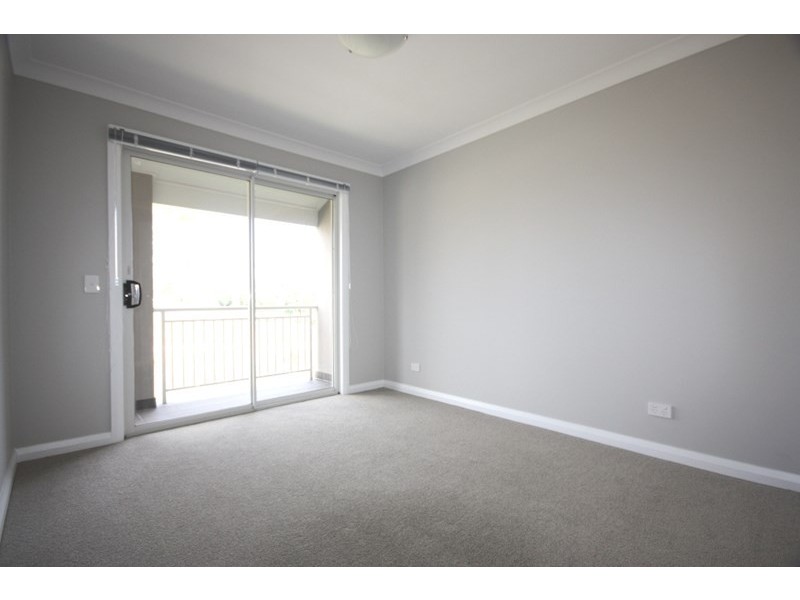 8/29 Lorimer Street, Elderslie NSW 2570