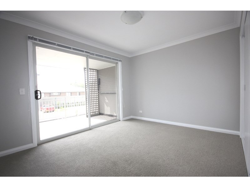 8/29 Lorimer Street, Elderslie NSW 2570