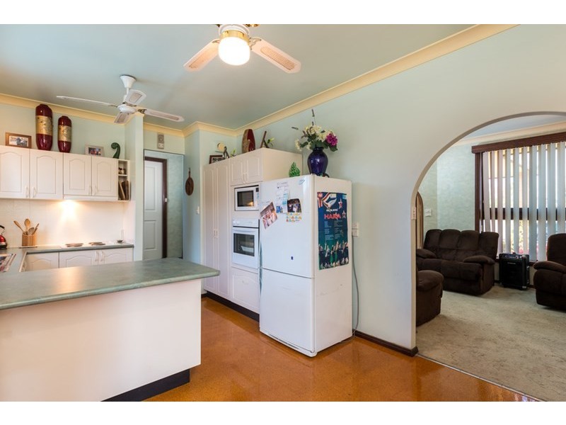 32 Owen Stanley Street, Glenfield NSW 2167