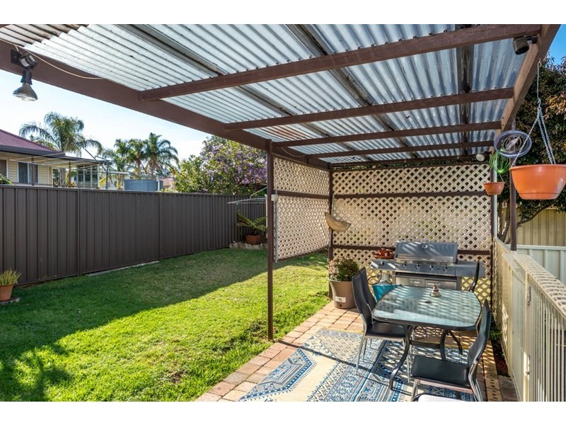 32 Owen Stanley Street, Glenfield NSW 2167