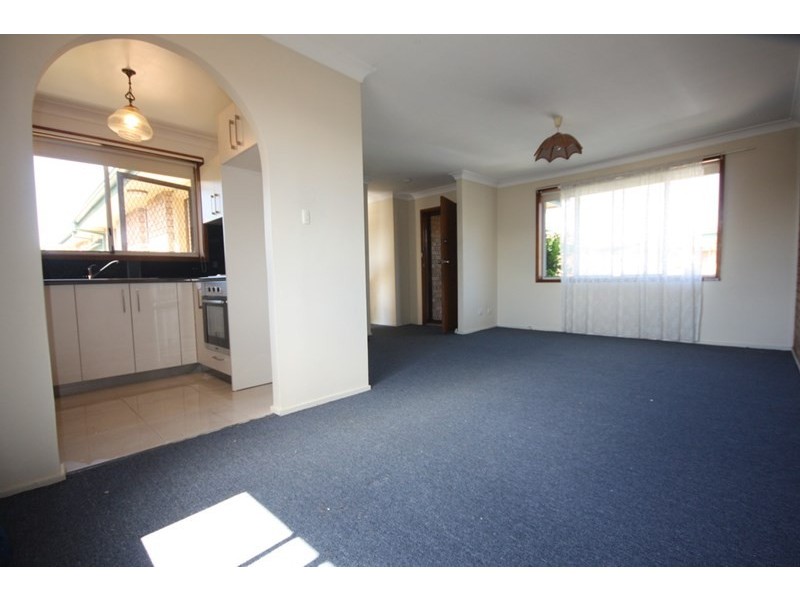 11/10 Bensley Road, Macquarie Fields NSW 2564