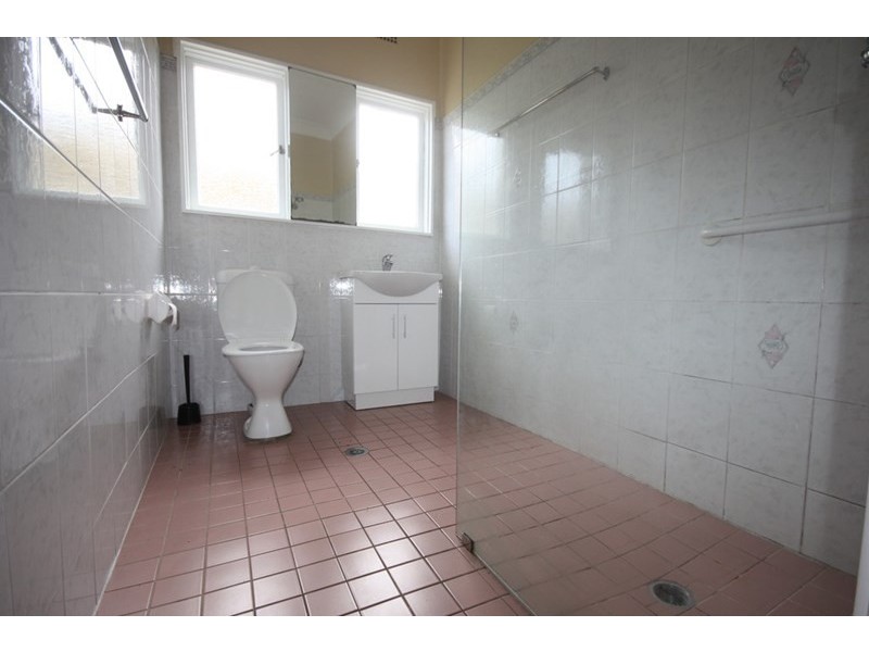 10 Chisholm Street, Bradbury NSW 2560