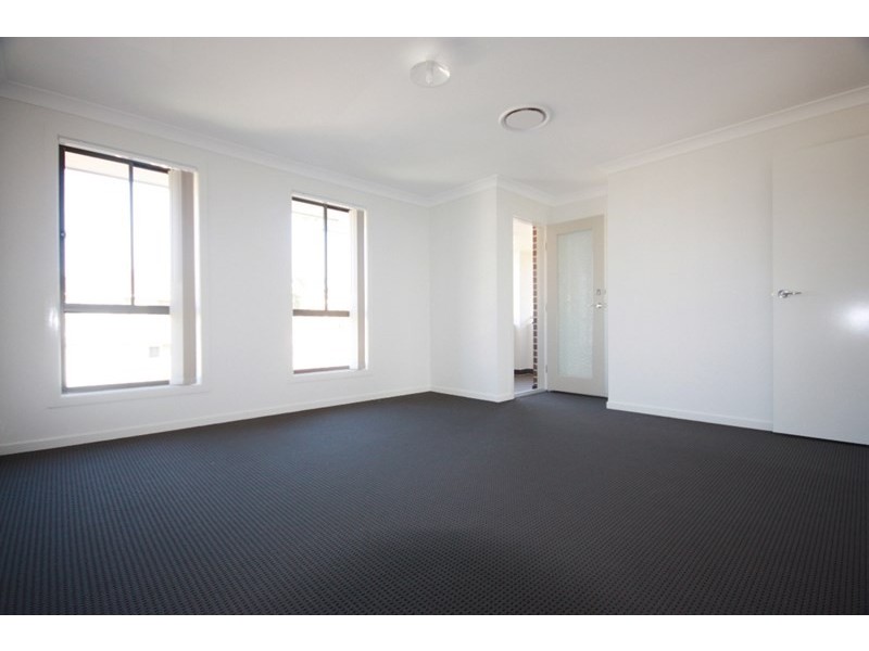 3 Mt Olympus Circuit, Edmondson Park NSW 2174