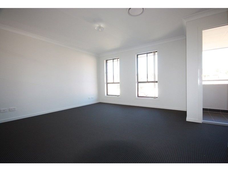 3 Mt Olympus Circuit, Edmondson Park NSW 2174