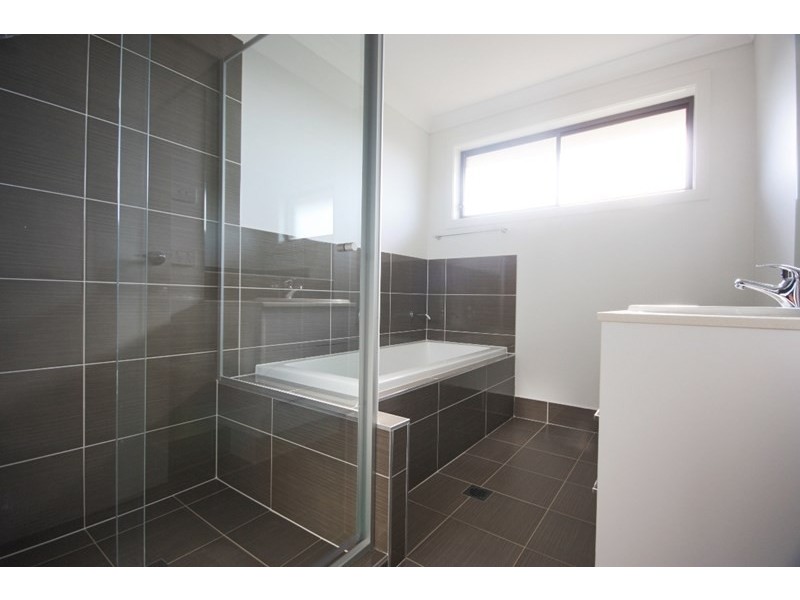 3 Mt Olympus Circuit, Edmondson Park NSW 2174